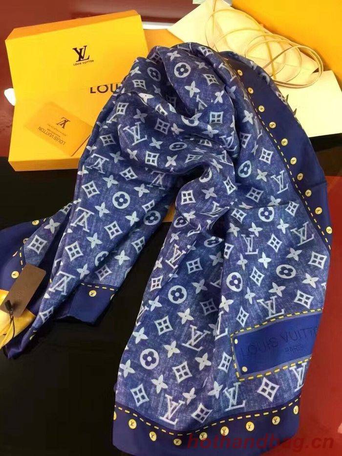 Louis Vuitton Scarf LVS00136